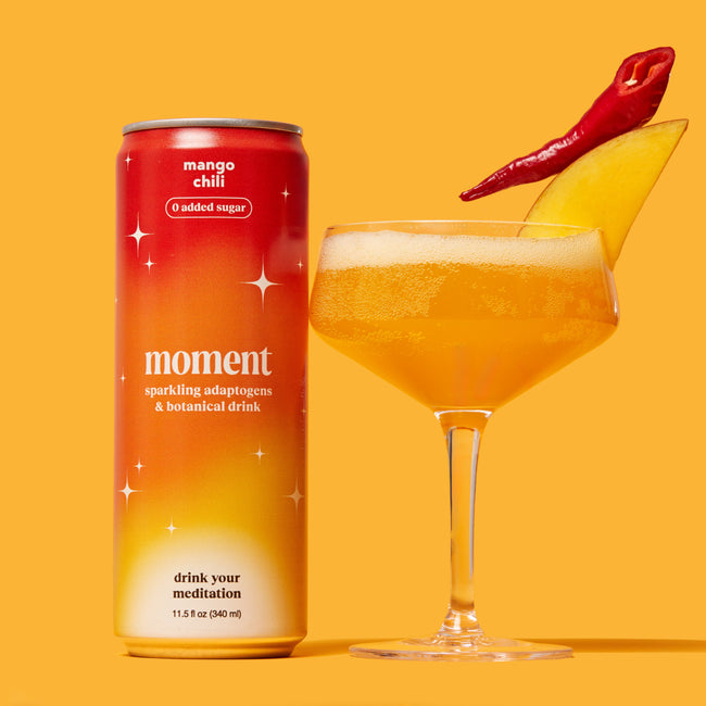Moment Sparkling mango chili Botanical Water Main Image